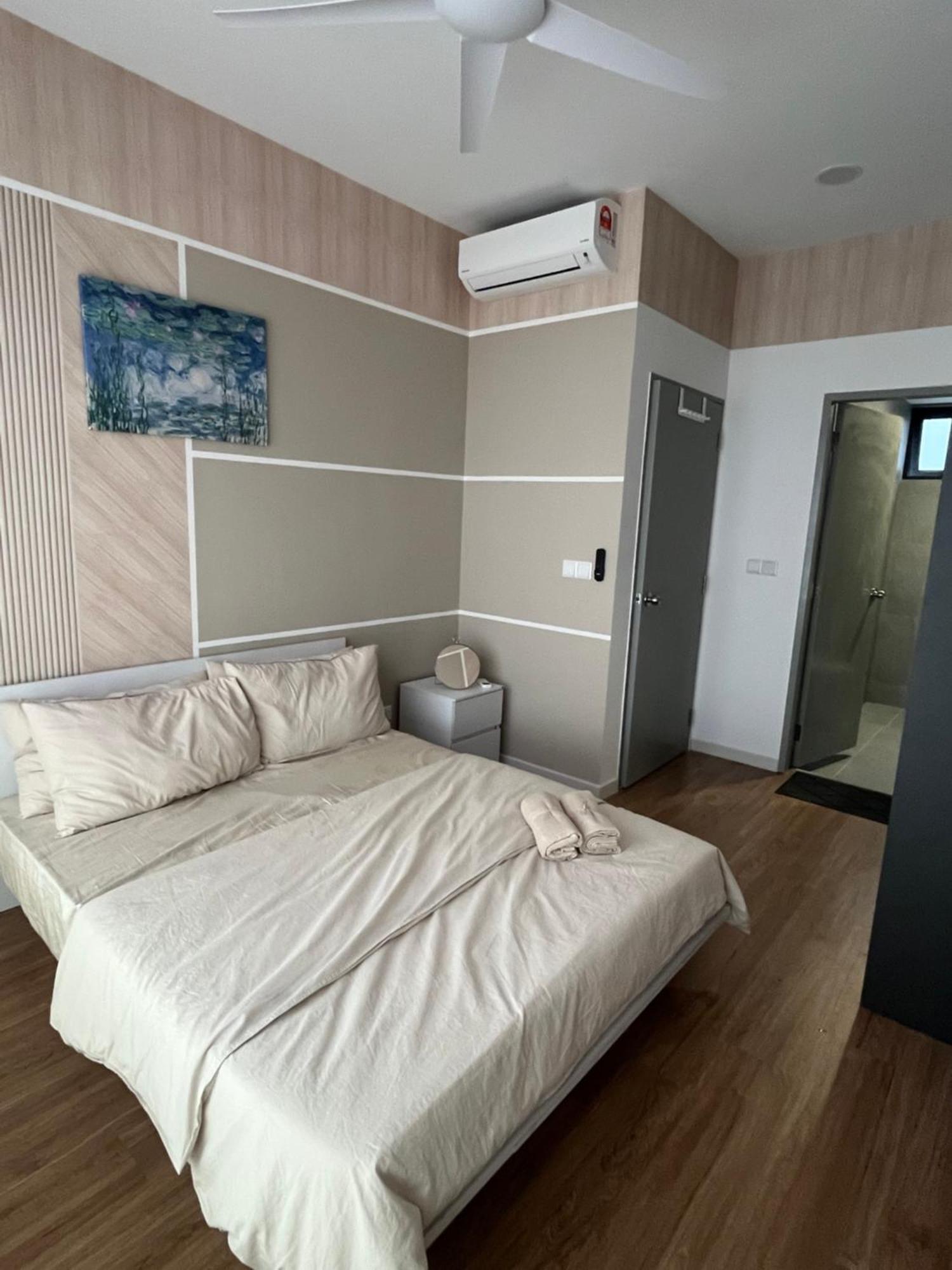Pangsapuri M Vertica At Level 55 Stunning
